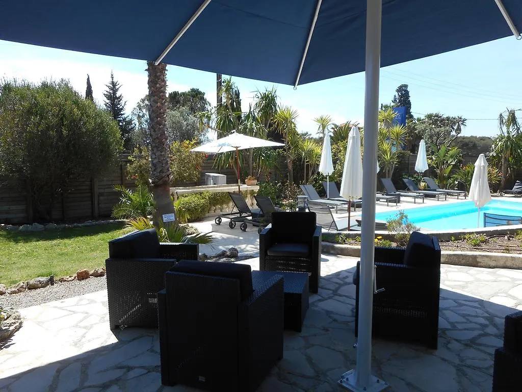 לס איסאמברה Hotel La Quietude